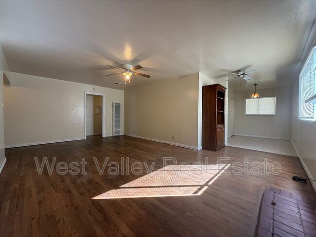 Photo - 155 North St