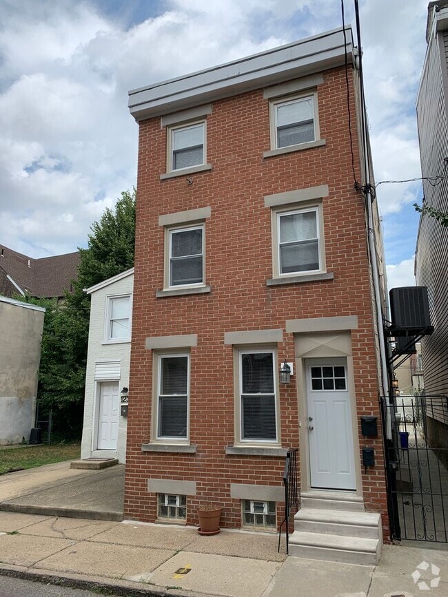 Building Photo - 1229 E Oxford St Unit B Rental
