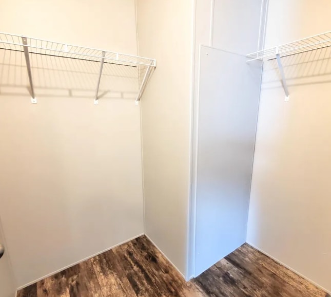 Photo - 8040 Harbour Dr