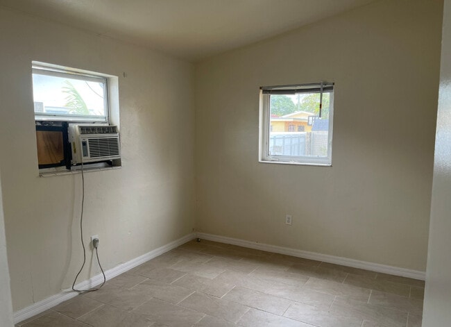 Photo - 2721 NW 28th St