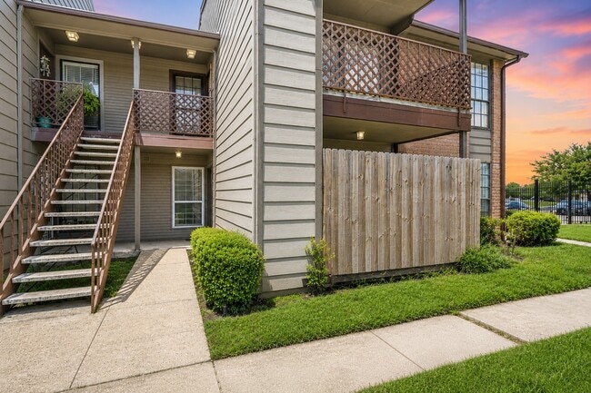 Photo - 9090 S Braeswood Blvd Unit 75