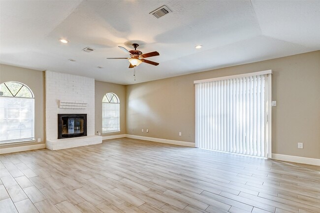 Photo - 5423 Fawn Trail Ln