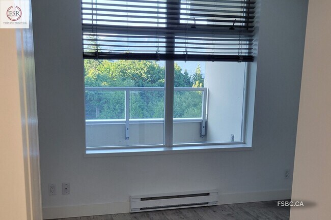 Photo - 9294 University Cres Unit Condo