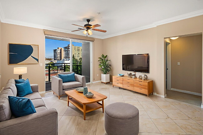 Building Photo - Lux Living in Vibrant Hillcrest! Unit 510