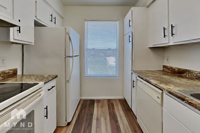 Photo - 6657 W Ocotillo Rd Unit 201