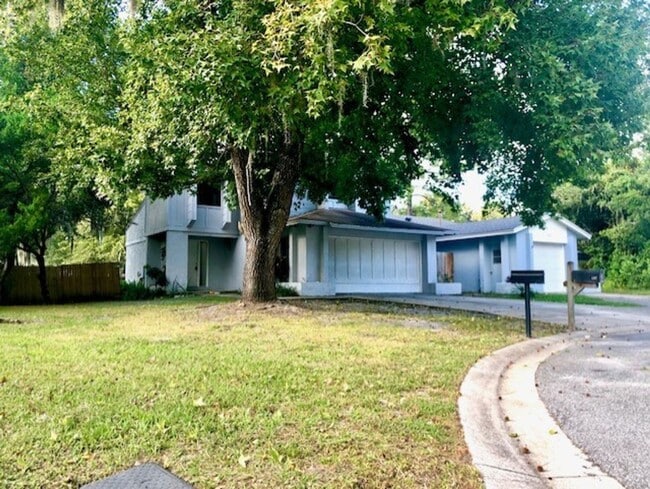 Photo - MOVE IN MARCH! 2 Story-Spacious 3 beds 2.5 bath townhouse with attached 2 car garage!!