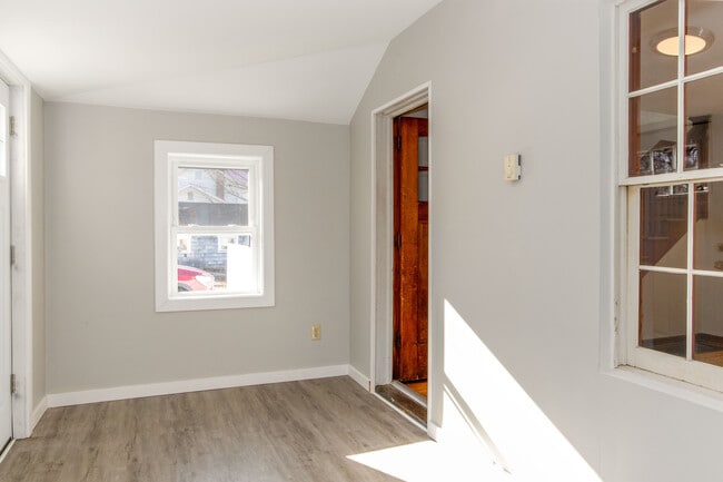 Photo - 2047 Halfmoon Valley Rd