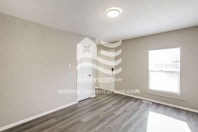 Photo - 2616 E 17th St