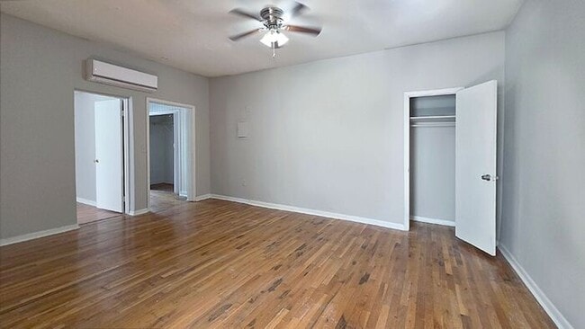 Photo - Fall Look & Lease Special – Reduced Rent $...