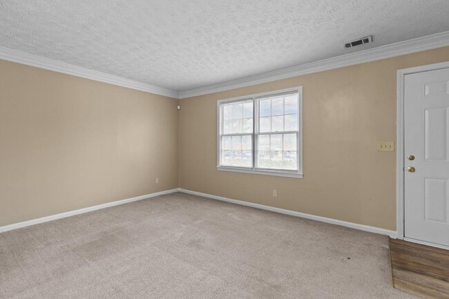 Photo - 375 Dixie Ct