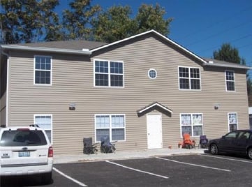 Primary Photo - 215 S Hudson St Apartments