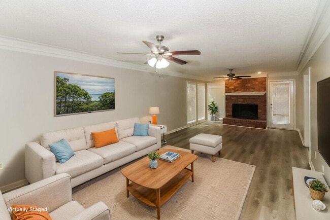 Photo - 269 Locust Grove Dr