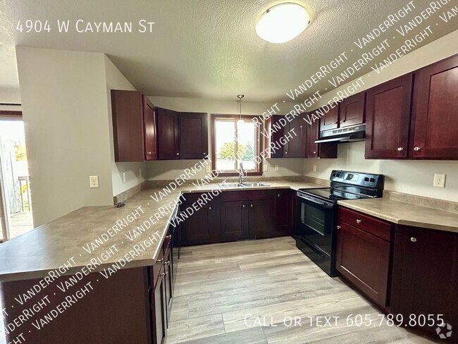 Building Photo - 4904 W Cayman St Rental