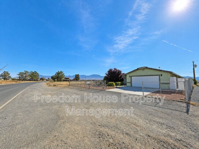 Photo - 3066 E Mount Charleston Dr