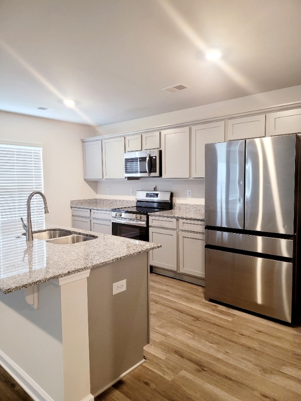 Photo - 752 Wimbee Ct