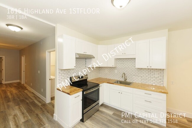 Newly Remodeled 3 bed/1 bath Apt w/ W/D Ho... - Newly Remodeled 3 bed/1 bath Apt w/ W/D Ho...