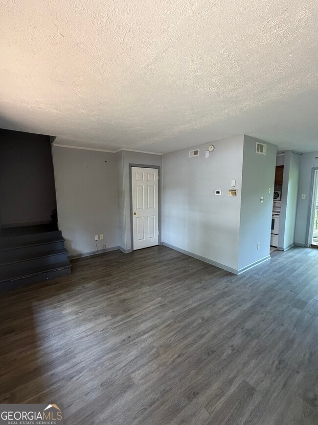 Photo - 1045 Laurel Ct
