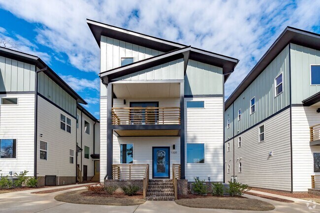 Building Photo - **OFFERING WAIVED APPLICATION FEES & $200 ... Rental