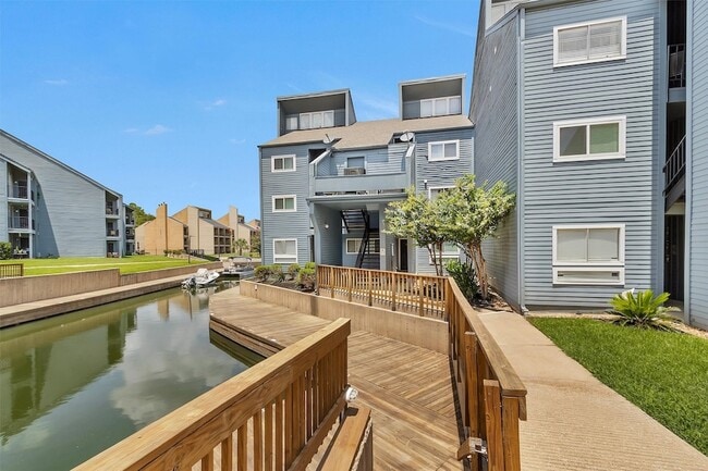Photo - 12500 Melville Dr Unit 202A