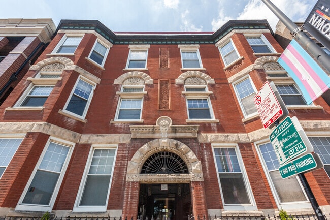 Building Photo - 3414 N Halsted St Unit 208 Rental