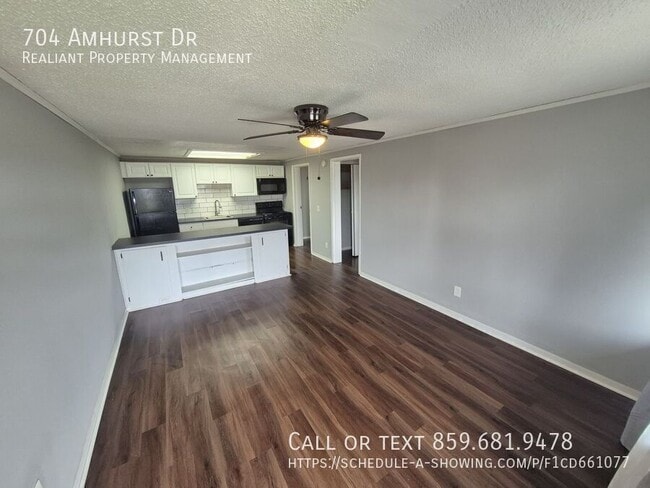 Photo - 704 Amhurst Dr