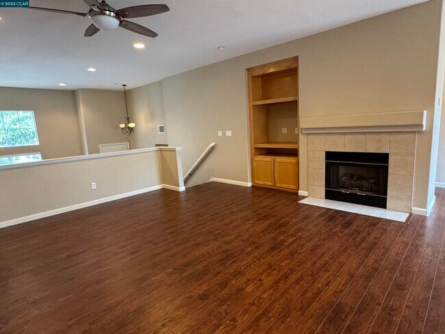 Photo - 2728 Ashwell Ln