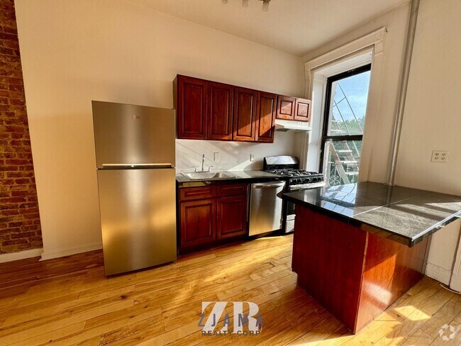 Building Photo - 1047 Bedford Ave Unit B4 Rental