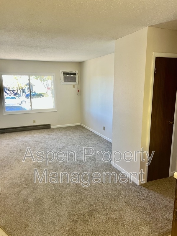 Photo - 2216 Piper Pl