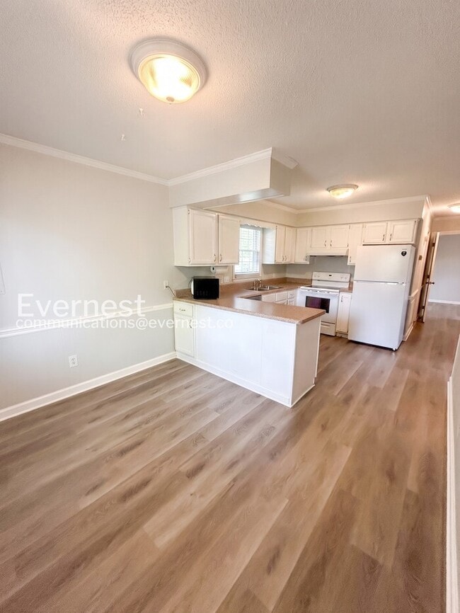 Photo - 3208 Pinecrest Dr