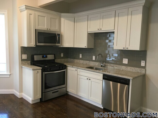 Photo - 19 Perrin St Unit 1