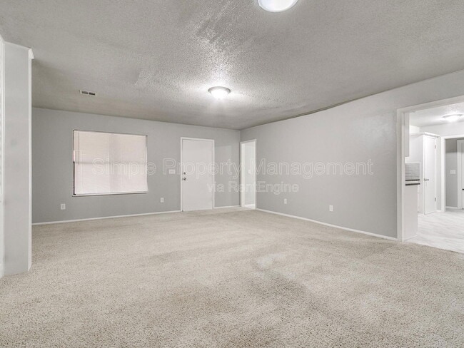 Photo - 6109 Kingston Rd