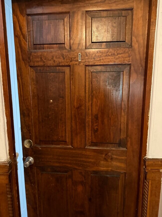 Building Photo - 5 Falcon St