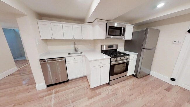 Photo - 219 Holland St Unit 1