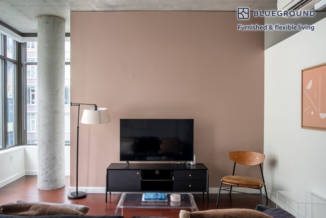 Photo - 62 Cedar St Unidad FL10-ID644