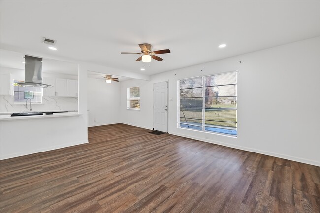 Photo - 23567 Pine Forest Dr