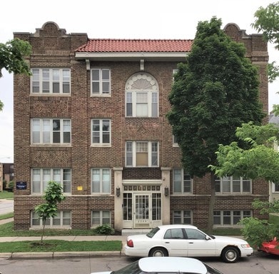 Photo - 2544 Harriet Ave Apartments