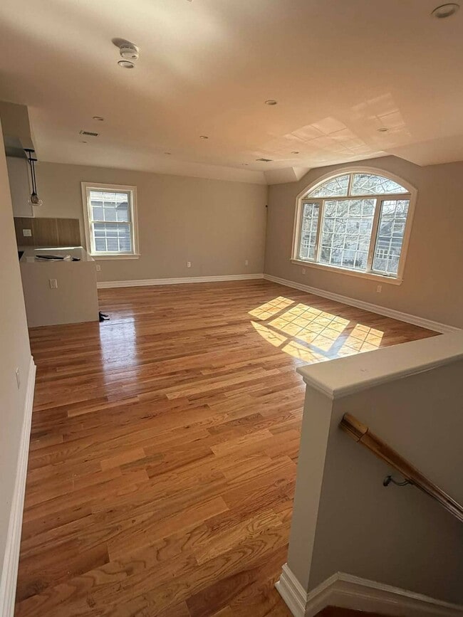 Photo - 133-20 146th St