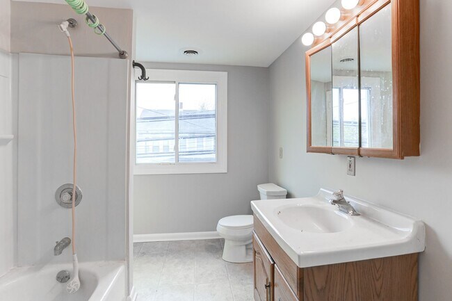 Photo - 308 S Enola Dr Unidad 2nd Floor