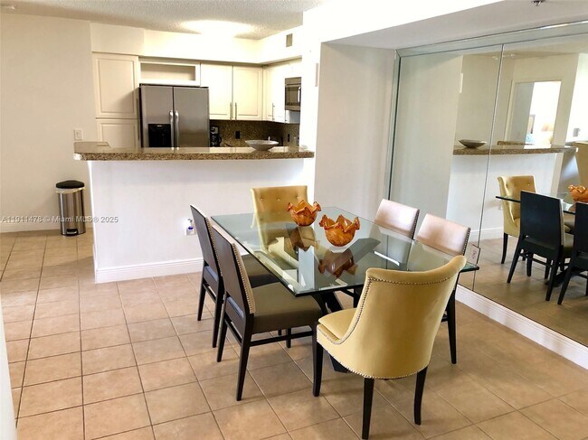 Photo - 19655 E Country Club Dr Unit 6405