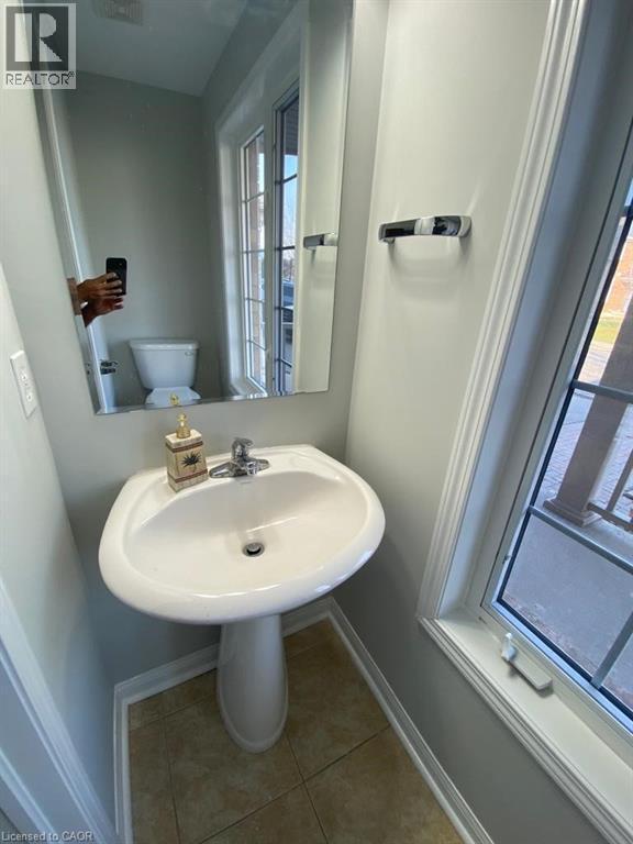 Photo - 28 Tawnie Crescent