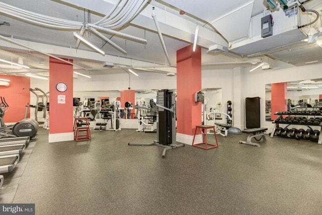 Photo - 2425 L St NW Unit 617