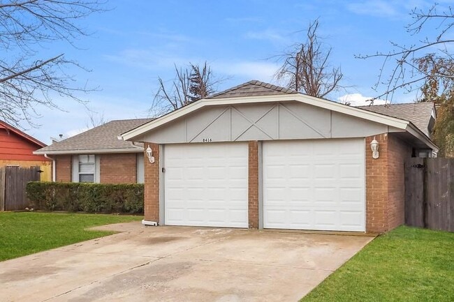 Photo - 8416 NW 91st St House