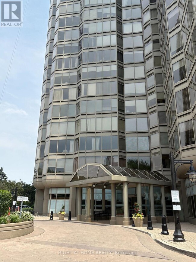 Photo - 1 Palace Pier Ct Unit # 1812