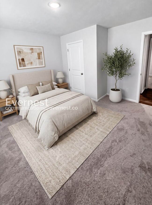Photo - Cozy 4-Bedroom Home with Modern Amenities / Pet-Friendly / Available Now!