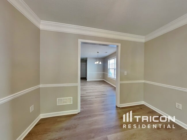 Photo - 3210 Arbor Oaks Dr SW