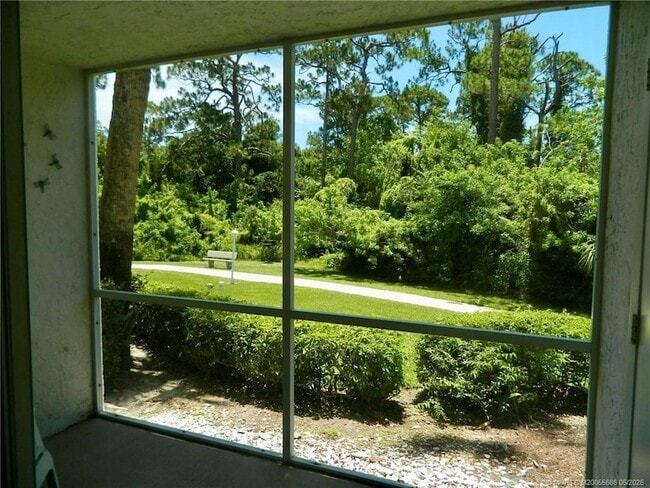 Photo - 2506 SE Anchorage Cove Unit 1
