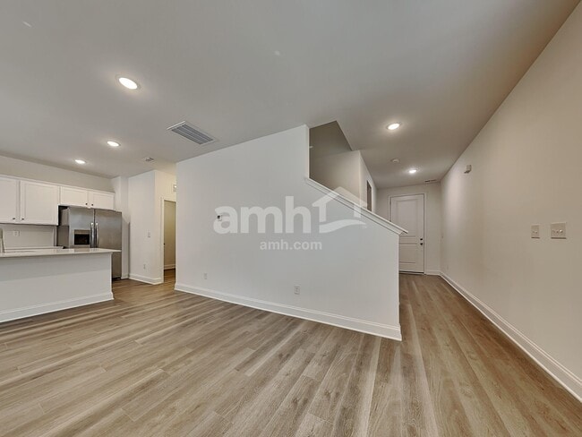 Photo - 1155 Livengood Wy