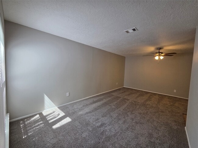 Photo - 16506 Forest Bend Ave