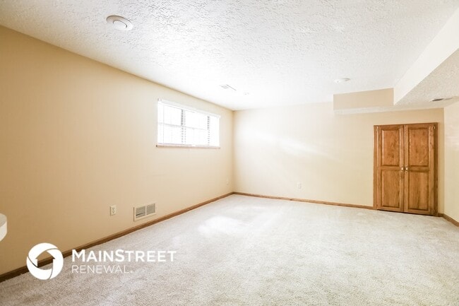 Building Photo - 1008 SW Pinto Ln Rental