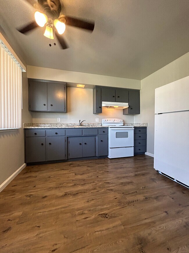 Photo - 189 W Santa Ana Ave Unit F